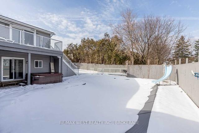 94 Bayview Dr, House other with 2 bedrooms, 5 bathrooms and 6 parking in Barrie ON | Image 26