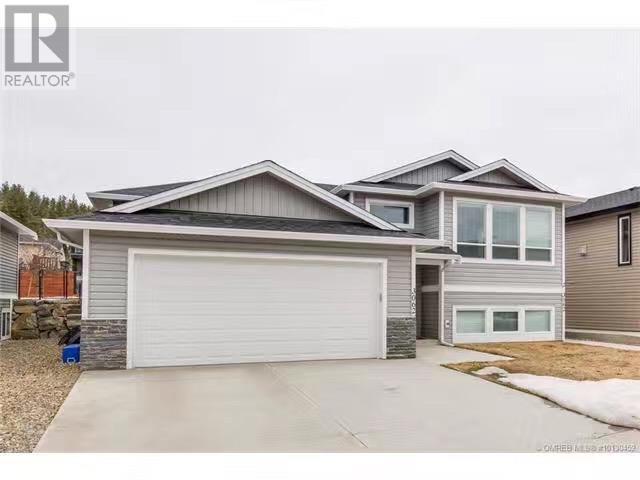3062 Shetland Road, House detached with 5 bedrooms, 3 bathrooms and 4 parking in Kelowna BC | Image 2