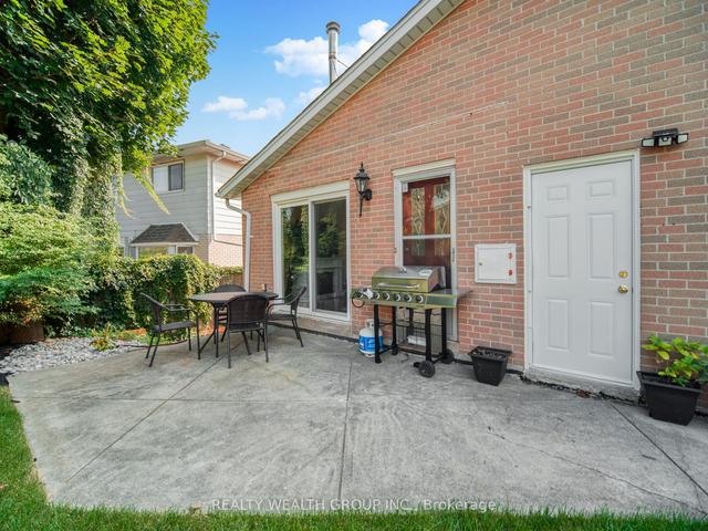 47 Kentish Cres E, House detached with 4 bedrooms, 10 bathrooms and 4 parking in Toronto ON | Image 32