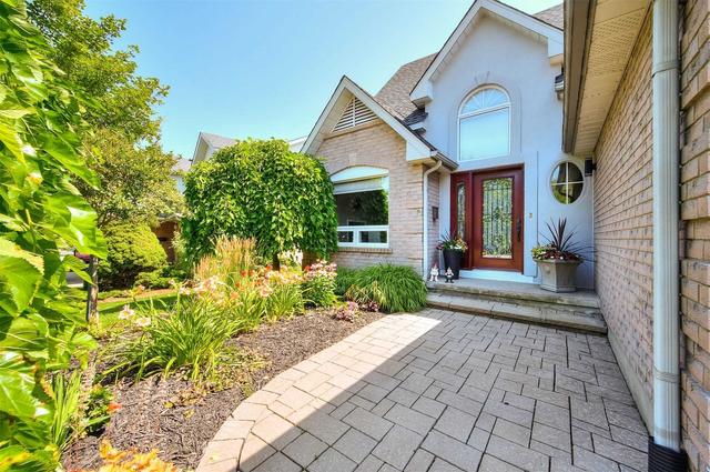 378 Gatestone Blvd, House detached with 3 bedrooms, 4 bathrooms and 4 parking in Waterloo ON | Image 4