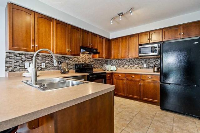 15 Meadowglen Blvd, House detached with 3 bedrooms, 3 bathrooms and 3 parking in Halton Hills ON | Image 19