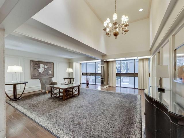 1603 - 100 Quebec Ave, Condo with 2 bedrooms, 2 bathrooms and 1 parking in Toronto ON | Image 4