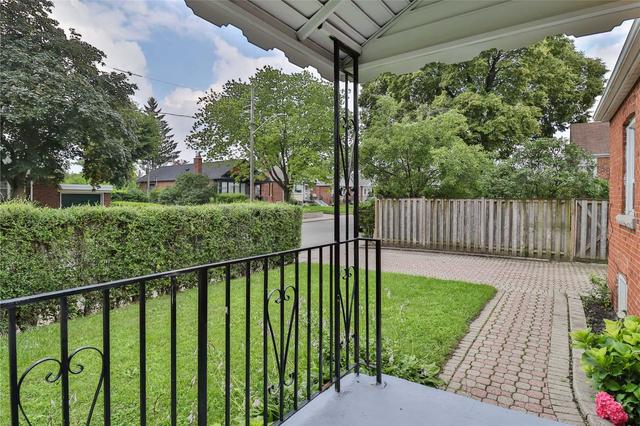 653 O'connor Dr, House detached with 3 bedrooms, 2 bathrooms and 2 parking in Toronto ON | Image 30
