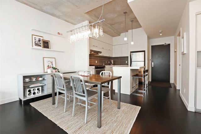 1016 - 55 Stewart St, Condo with 1 bedrooms, 1 bathrooms and 1 parking in Toronto ON | Image 8