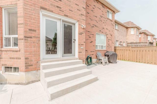 11 Southbend Dr, House detached with 5 bedrooms, 4 bathrooms and 6 parking in Brampton ON | Image 32