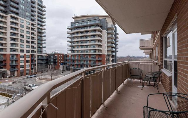 508 - 11 Fontenay Crt, Condo with 1 bedrooms, 1 bathrooms and 1 parking in Toronto ON | Image 7