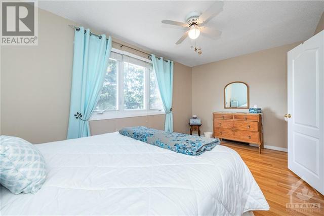 2692 Draper Avenue, House attached with 2 bedrooms, 1 bathrooms and 1 parking in Ottawa ON | Image 16