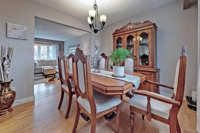229 Centre St N, House detached with 4 bedrooms, 2 bathrooms and 4 parking in Brampton ON | Image 23