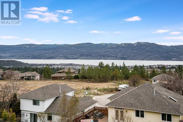 2811 Copper Ridge Drive, House detached with 4 bedrooms, 3 bathrooms and 4 parking in West Kelowna BC | Image 24