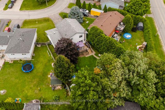 38 Corbeau Cres, Home with 3 bedrooms, 4 bathrooms and 5 parking in Penetanguishene ON | Image 19