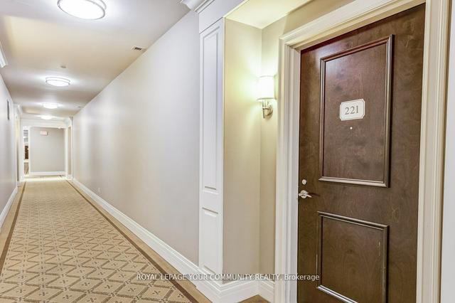 221 - 80 Burns Blvd, Condo with 2 bedrooms, 2 bathrooms and 1 parking in King ON | Image 27