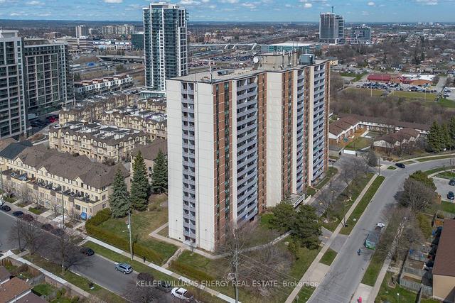 1903 - 1210 Radom St, Condo with 3 bedrooms, 2 bathrooms and 1 parking in Pickering ON | Image 1