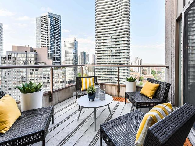 lph4 - 909 Bay St, Condo with 3 bedrooms, 3 bathrooms and 1 parking in Toronto ON | Image 20