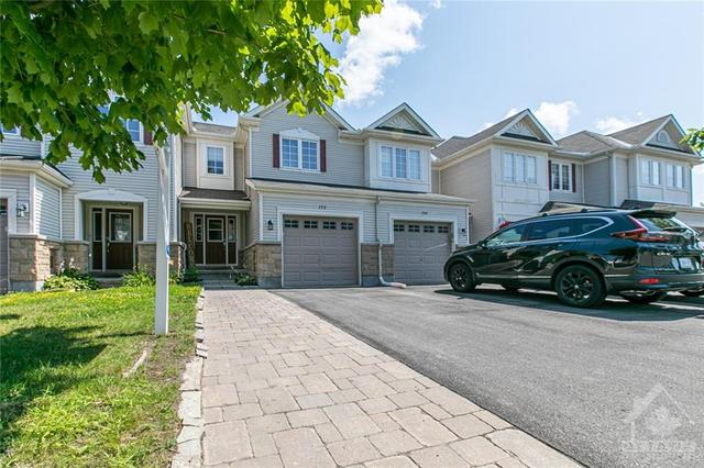 152 Cedardown Private, Townhouse with 3 bedrooms, 3 bathrooms and 2 parking in Ottawa ON | Image 2