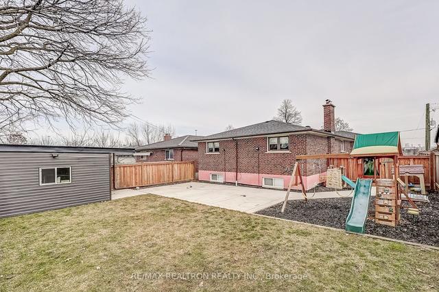 86 Langside Ave, House detached with 3 bedrooms, 3 bathrooms and 6 parking in Toronto ON | Image 18