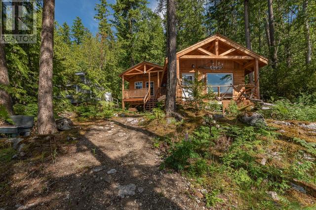 lot 1 Pete Martin Bay, House detached with 8 bedrooms, 1 bathrooms and null parking in Columbia Shuswap E BC | Image 36