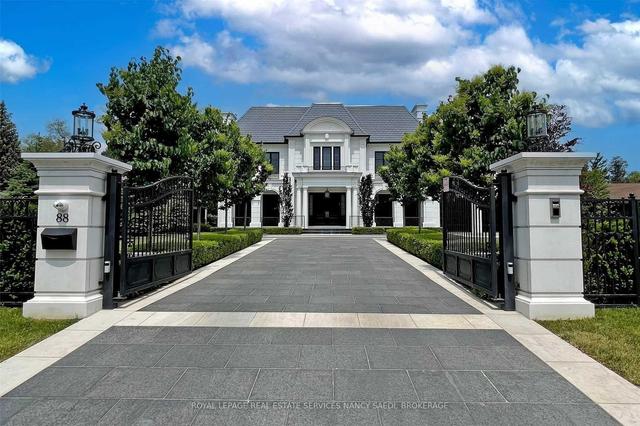 88 Forest Heights Blvd, House detached with 6 bedrooms, 11 bathrooms and 20 parking in Toronto ON | Image 8