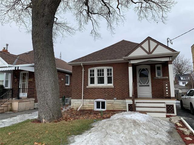 647 Beresford Ave, House detached with 2 bedrooms, 2 bathrooms and 3 parking in Toronto ON | Image 1