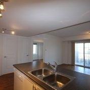 th9 - 93 The Queensway, Townhouse with 1 bedrooms, 1 bathrooms and 1 parking in Toronto ON | Image 6