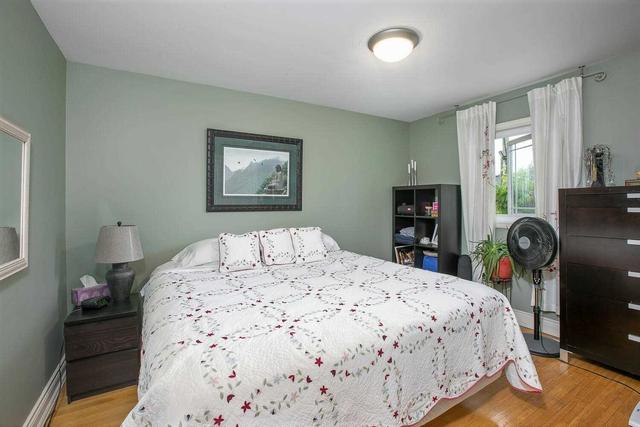 15 Glamis Ave, House detached with 2 bedrooms, 2 bathrooms and 4 parking in Toronto ON | Image 16