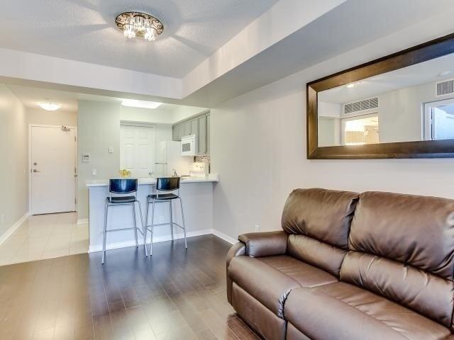 901 - 30 Harrison Garden Blvd, Condo with 1 bedrooms, 1 bathrooms and 1 parking in Toronto ON | Image 2