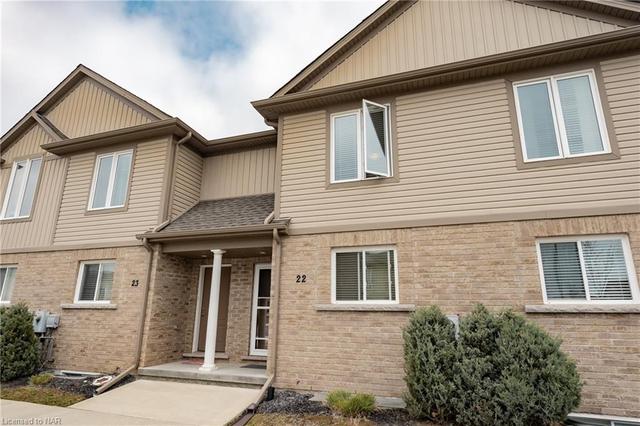 22 - 6118 Kelsey Crescent, House attached with 3 bedrooms, 2 bathrooms and 1 parking in Niagara Falls ON | Image 1