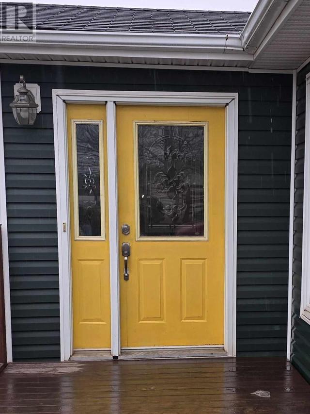 1008 Oak Avenue, House detached with 2 bedrooms, 1 bathrooms and null parking in Labrador City NL | Image 5