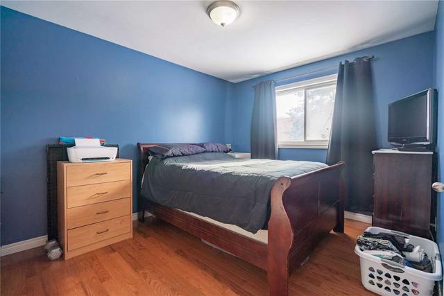 36 Freeman Ave, House detached with 2 bedrooms, 1 bathrooms and 3 parking in Guelph ON | Image 3
