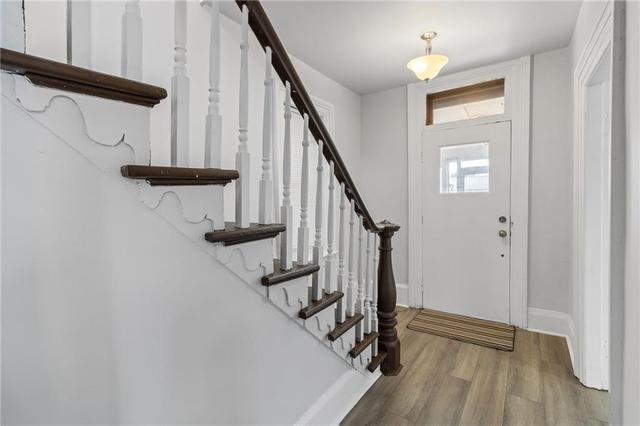 12 Main Street W, House detached with 4 bedrooms, 2 bathrooms and 6 parking in Athens ON | Image 6