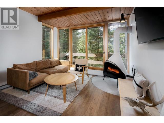 21 - 2301 Whistler Road, House attached with 2 bedrooms, 1 bathrooms and 2 parking in Whistler BC | Image 2