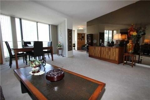 2433 - 33 Harbour Sq W, Condo with 2 bedrooms, 3 bathrooms and 1 parking in Toronto ON | Image 3