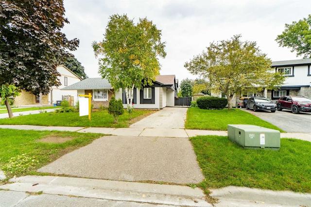 18 Larkfield Rd, House semidetached with 3 bedrooms, 2 bathrooms and 2 parking in Brampton ON | Image 27