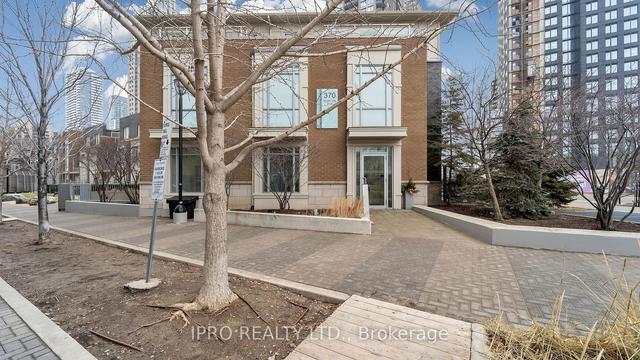 13 - 370 Square One Dr, Townhouse with 3 bedrooms, 3 bathrooms and 1 parking in Mississauga ON | Image 24