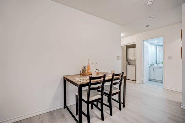 708 - 3 Pemberton Ave, Condo with 1 bedrooms, 1 bathrooms and 1 parking in Toronto ON | Image 7