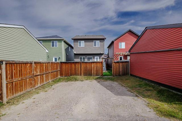 55 Autumn Crescent Se, House detached with 3 bedrooms, 2 bathrooms and 2 parking in Calgary AB | Image 36
