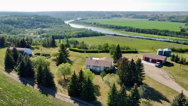 38118 Range Road 235, House detached with 4 bedrooms, 2 bathrooms and 8 parking in Red Deer County AB | Image 1
