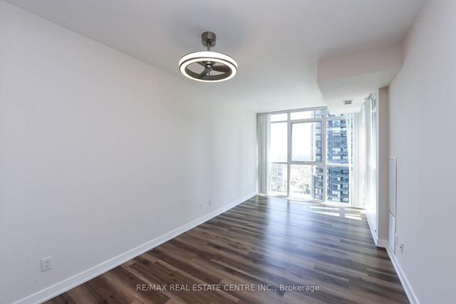 2903 - 4070 Confederation Pkwy, Condo with 1 bedrooms, 1 bathrooms and 1 parking in Mississauga ON | Image 5
