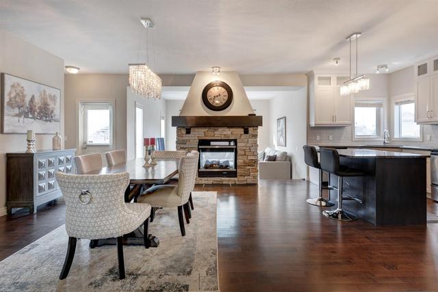 74 Aspen Stone Terrace Sw, House detached with 4 bedrooms, 3 bathrooms and 4 parking in Calgary AB | Image 3