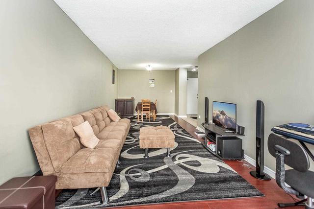 102 - 320 Dixon Rd, Condo with 2 bedrooms, 1 bathrooms and 1 parking in Toronto ON | Image 8