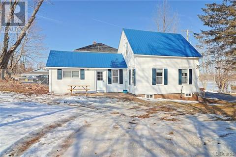 45 Front Street, House detached with 3 bedrooms, 2 bathrooms and null parking in Gagetown NB | Card Image