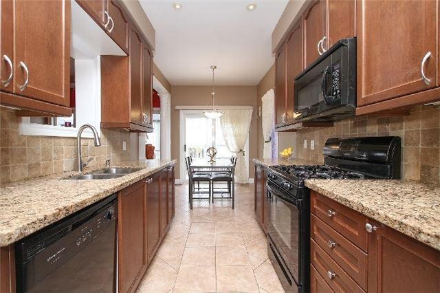 87 Thomas Legge Cres, House attached with 3 bedrooms, 4 bathrooms and 3 parking in Richmond Hill ON | Image 10