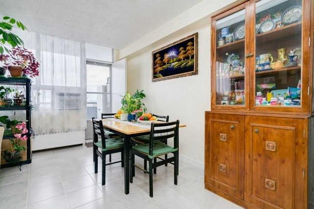 1215 - 940 Caledonia Rd, Condo with 3 bedrooms, 1 bathrooms and 1 parking in Toronto ON | Image 27