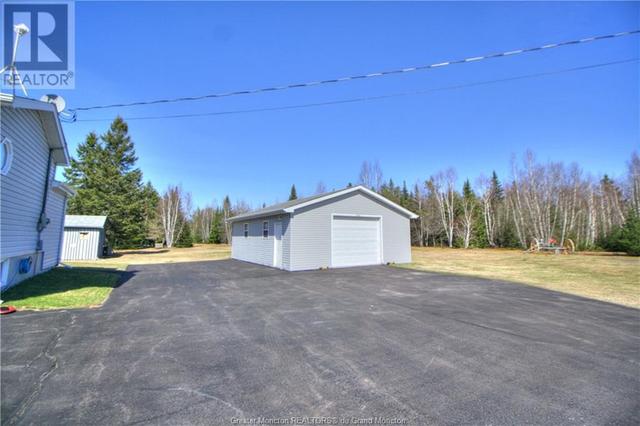 145 Keith Mundle, Home with 2 bedrooms, 1 bathrooms and null parking in Richibucto P NB | Image 2