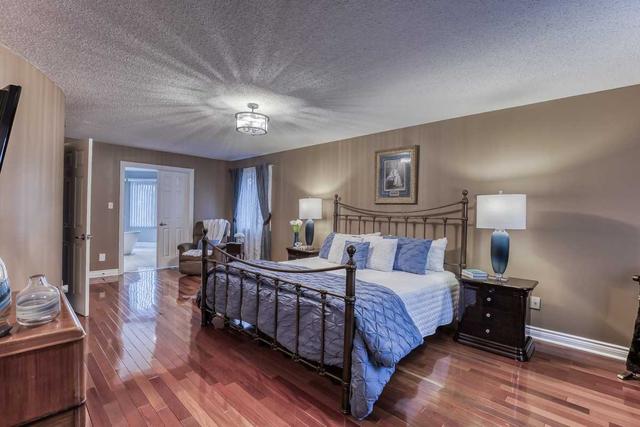 54 Taylorwood Ave, House detached with 4 bedrooms, 4 bathrooms and 6 parking in Caledon ON | Image 14