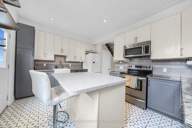46 Garfield Ave S, House detached with 5 bedrooms, 3 bathrooms and 2 parking in Hamilton ON | Image 10