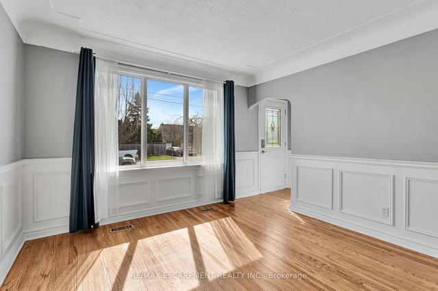 92 East 43rd St, House detached with 3 bedrooms, 2 bathrooms and 3 parking in Hamilton ON | Image 38