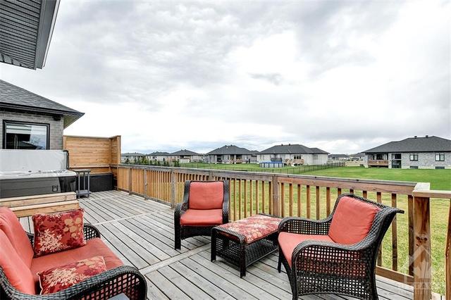 7065 Still Meadow Way, House detached with 4 bedrooms, 3 bathrooms and 12 parking in Ottawa ON | Image 21