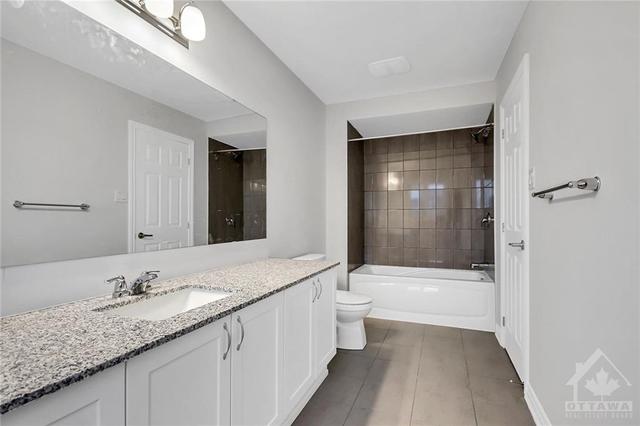40 Lentago Avenue, Townhouse with 3 bedrooms, 3 bathrooms and 2 parking in Ottawa ON | Image 21