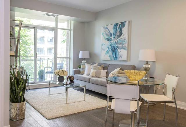 305 - 2511 Bloor St W, Condo with 2 bedrooms, 2 bathrooms and 1 parking in Toronto ON | Image 3