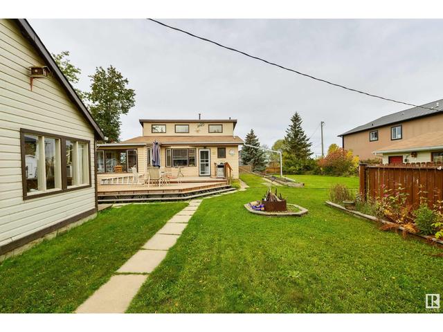 5035 50 Av, House detached with 2 bedrooms, 1 bathrooms and 8 parking in Alberta Beach AB | Image 11